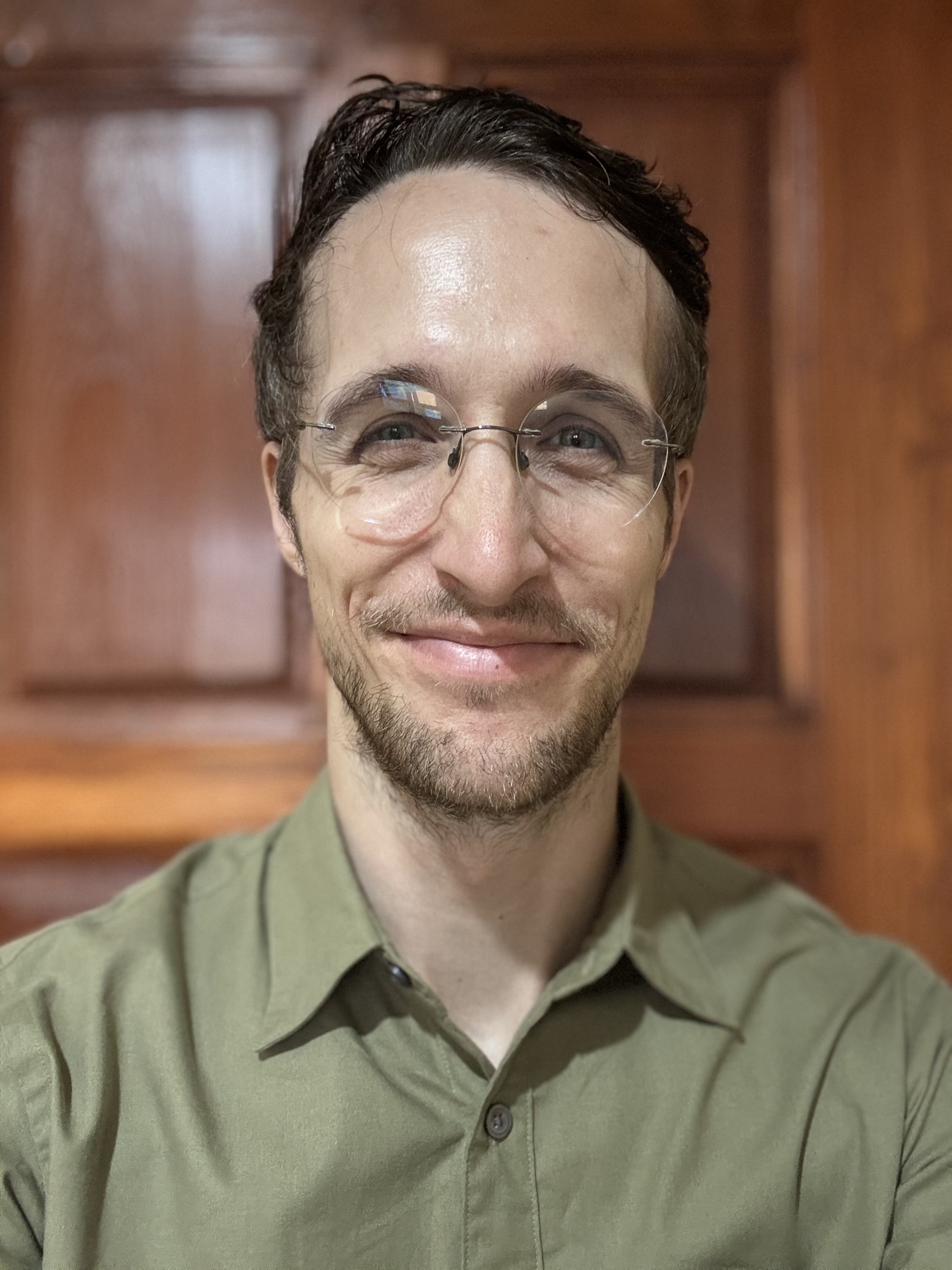 Jonathan Larose-Sabourin, founder of Loonglade Web Studio